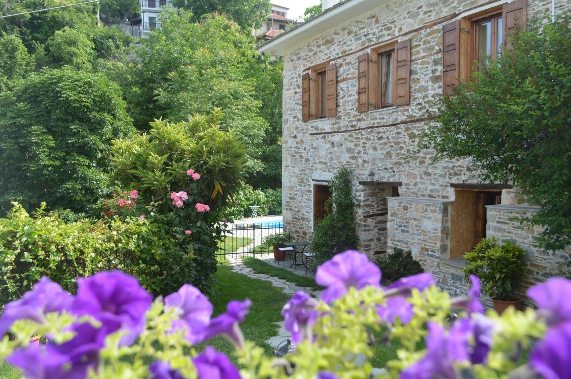 Triantafillies Guesthouse Портарія Екстер'єр фото