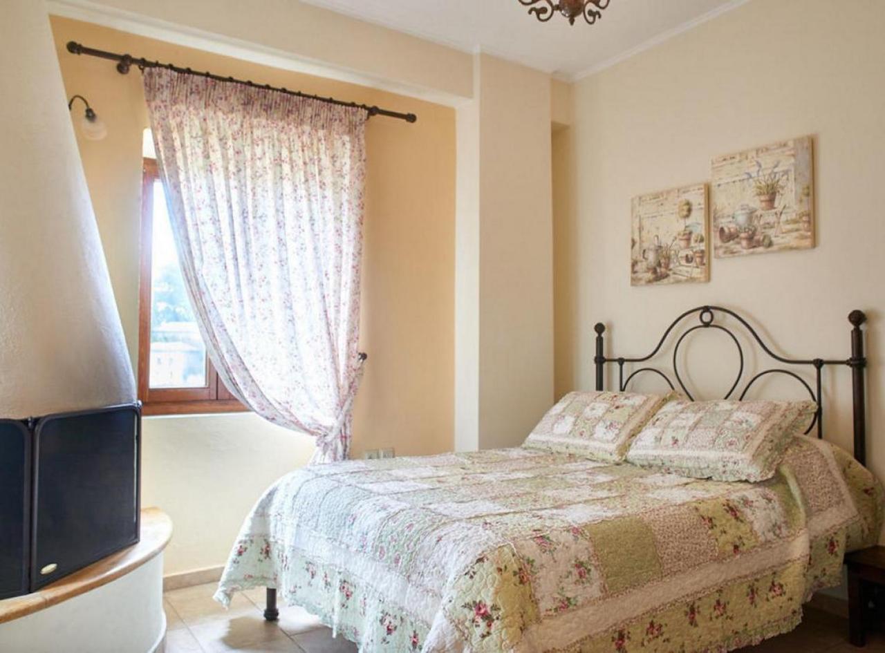 Triantafillies Guesthouse Портарія Екстер'єр фото