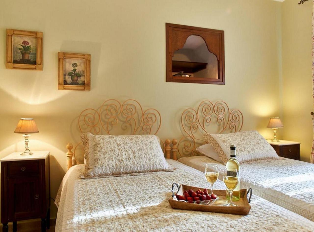 Triantafillies Guesthouse Портарія Екстер'єр фото