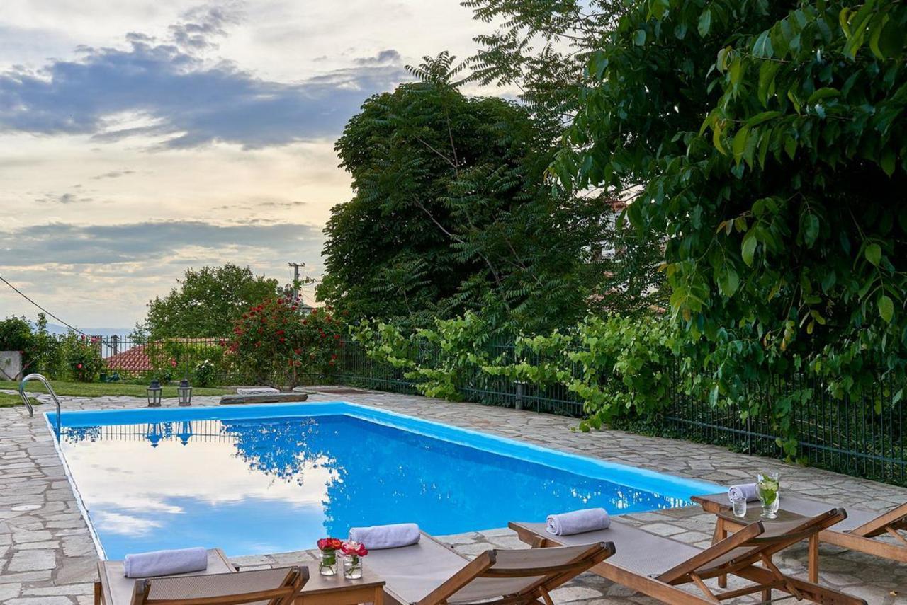 Triantafillies Guesthouse Портарія Екстер'єр фото