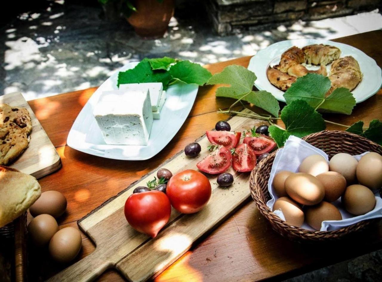 Triantafillies Guesthouse Портарія Екстер'єр фото