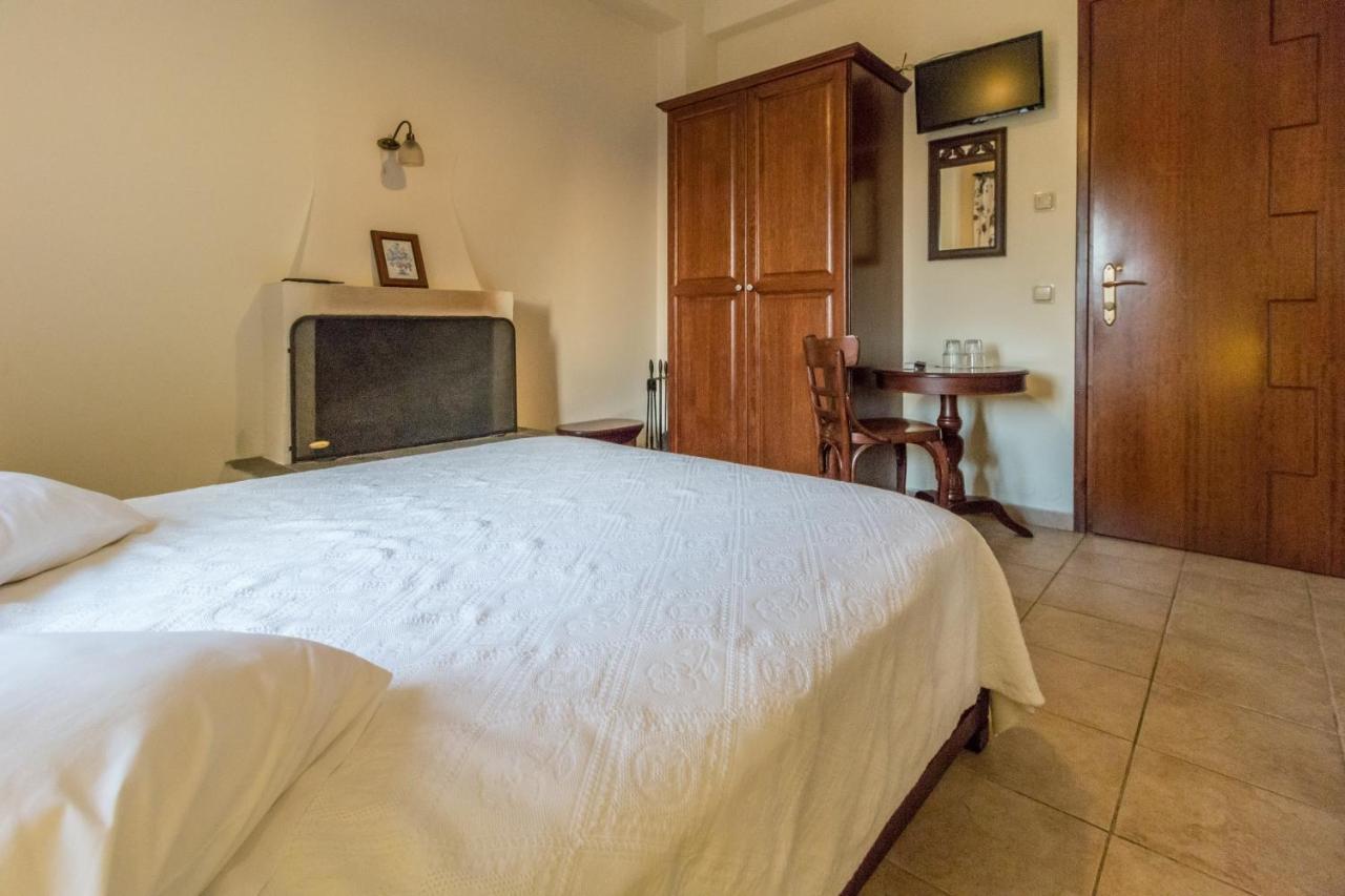 Triantafillies Guesthouse Портарія Екстер'єр фото
