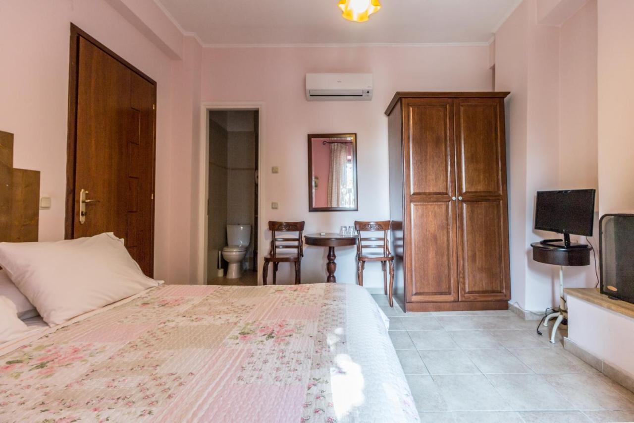 Triantafillies Guesthouse Портарія Екстер'єр фото