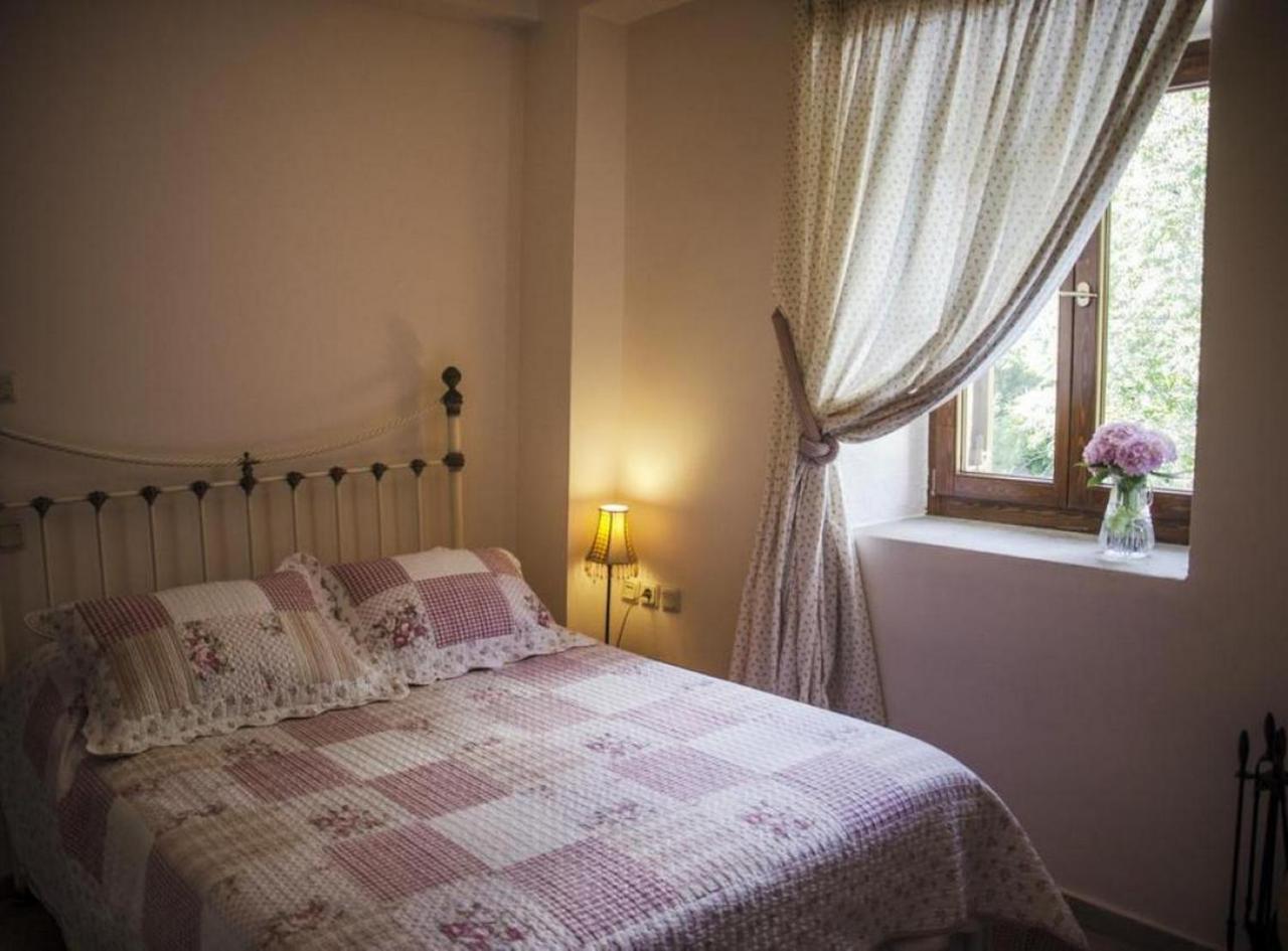 Triantafillies Guesthouse Портарія Екстер'єр фото
